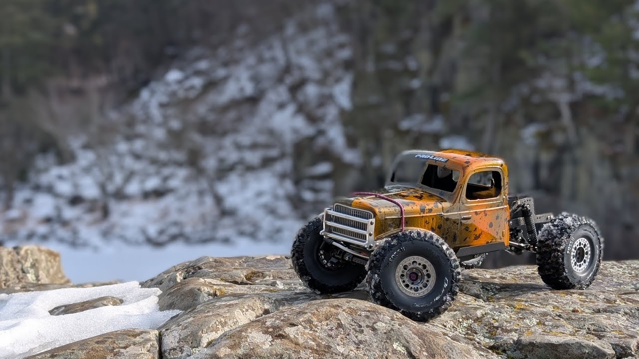 SCX10-Pro Clone - Winter Scale & Trail // How good are Clone builds?