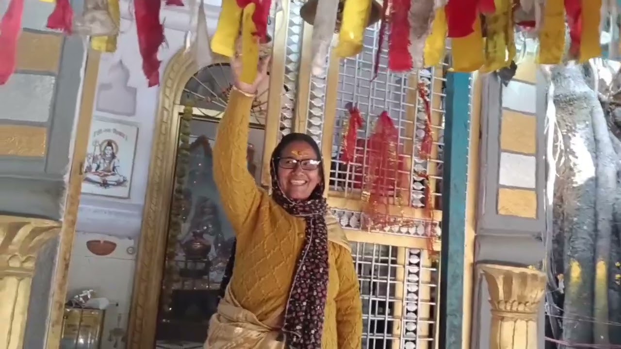हर हरमहादेव कल्पेश्वर मंदिर में भक्तोंकी भीड़ महाशिवरात्रि की ढेर सारीशुभकामनाएं