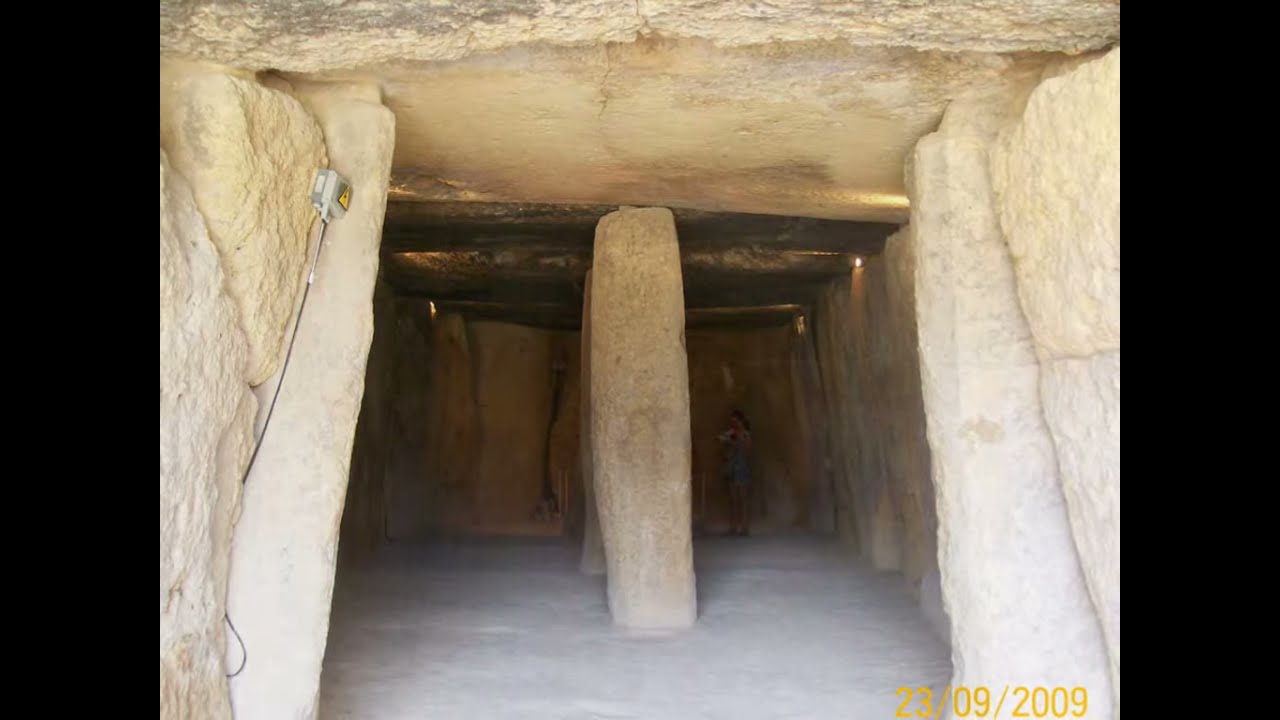 ALBARAKA22 :  Viaje a Cueva de Menga / Dolmen de Menga De Antequera