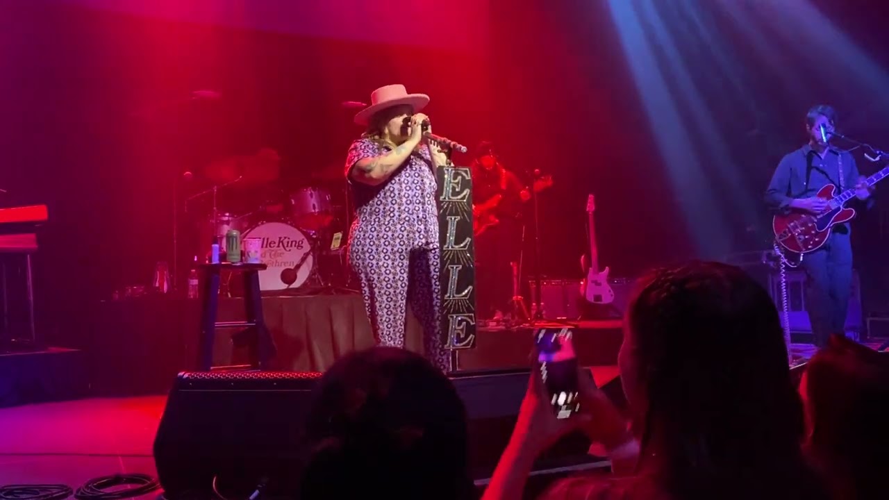 Out Yonder - Elle King - Rams Head Live - Baltimore