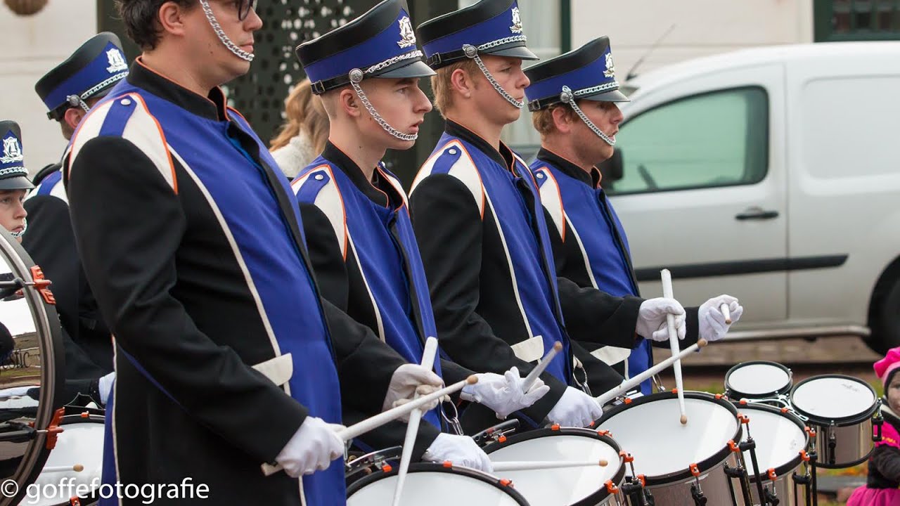 Drumfanfare Oranje Minnertsga sinterklaas optocht 2019