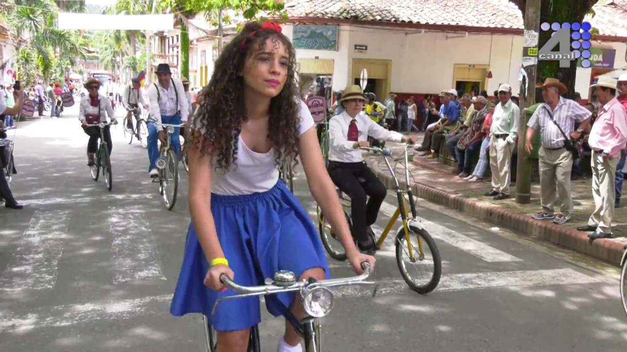 SEGUNDO DESFILE DE BICICLETAS CLÁSICAS Y ANTIGUAS
