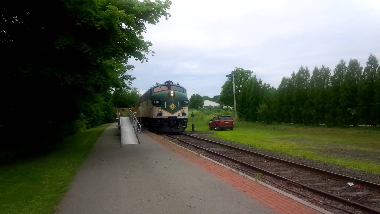 Maine Eastern arriving at Rockland, ME