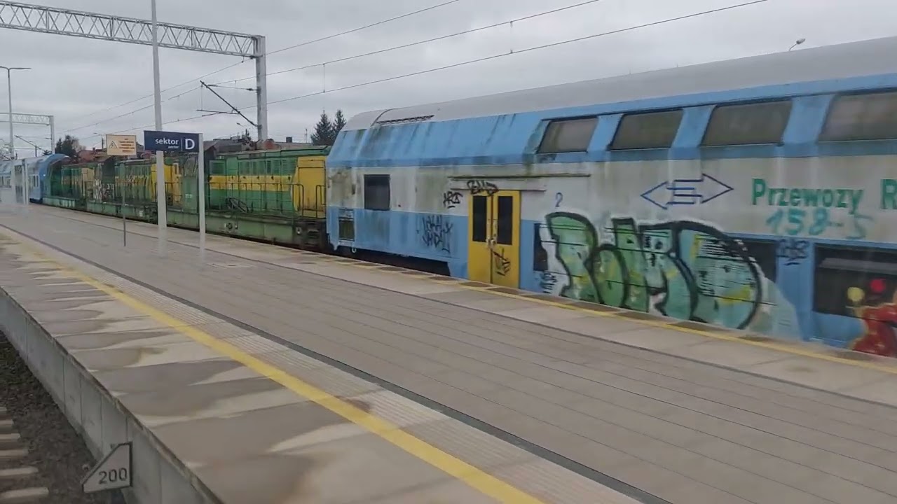 Pociąg do huty... ostatnia trasa dla  SU45, SM42, SP32 i wagonów piętrowych. Wronki 23.11.2024r.