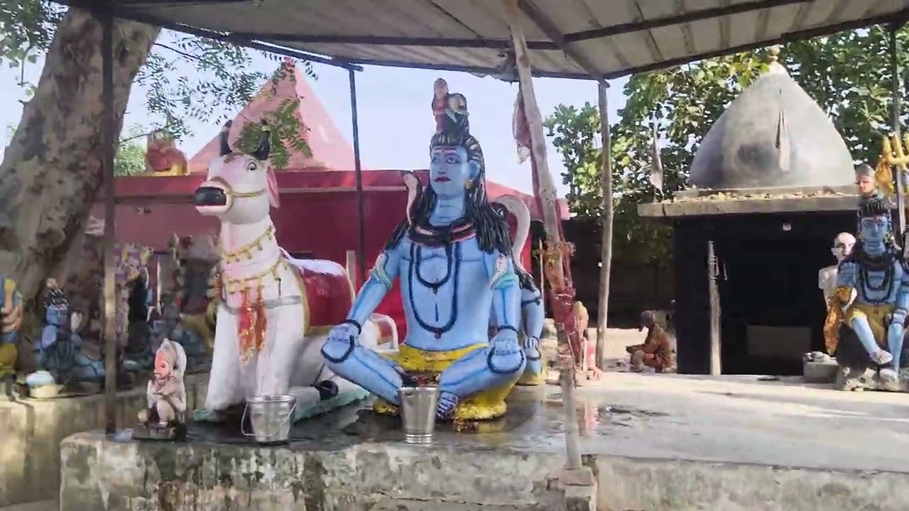 Har har Mahadev  Maharajganj road  per h.. Mandir 🙏🙏
