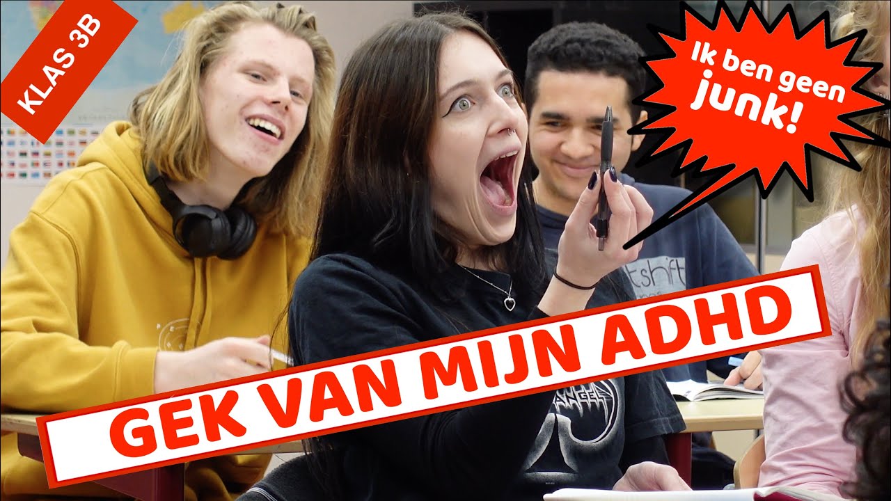 MEISJE ZIT STONED IN DE KLAS