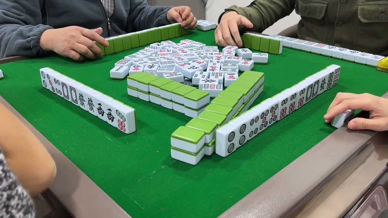 [🤩一日打兩場共十回合] Mahjong259. 廣東牌10番1024有花🀄️上埸捱打局六回之六：廣東牌好多時候都係要靠上牌，所以下家食糊上家有責。