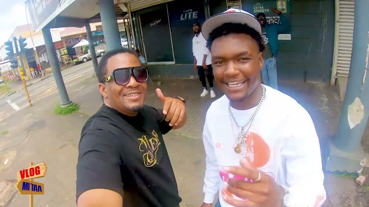 VLOGMITAA EP48: The Streets of Kensington, to the Stadium at the Wabongo & Malawian Match, Beidzv...
