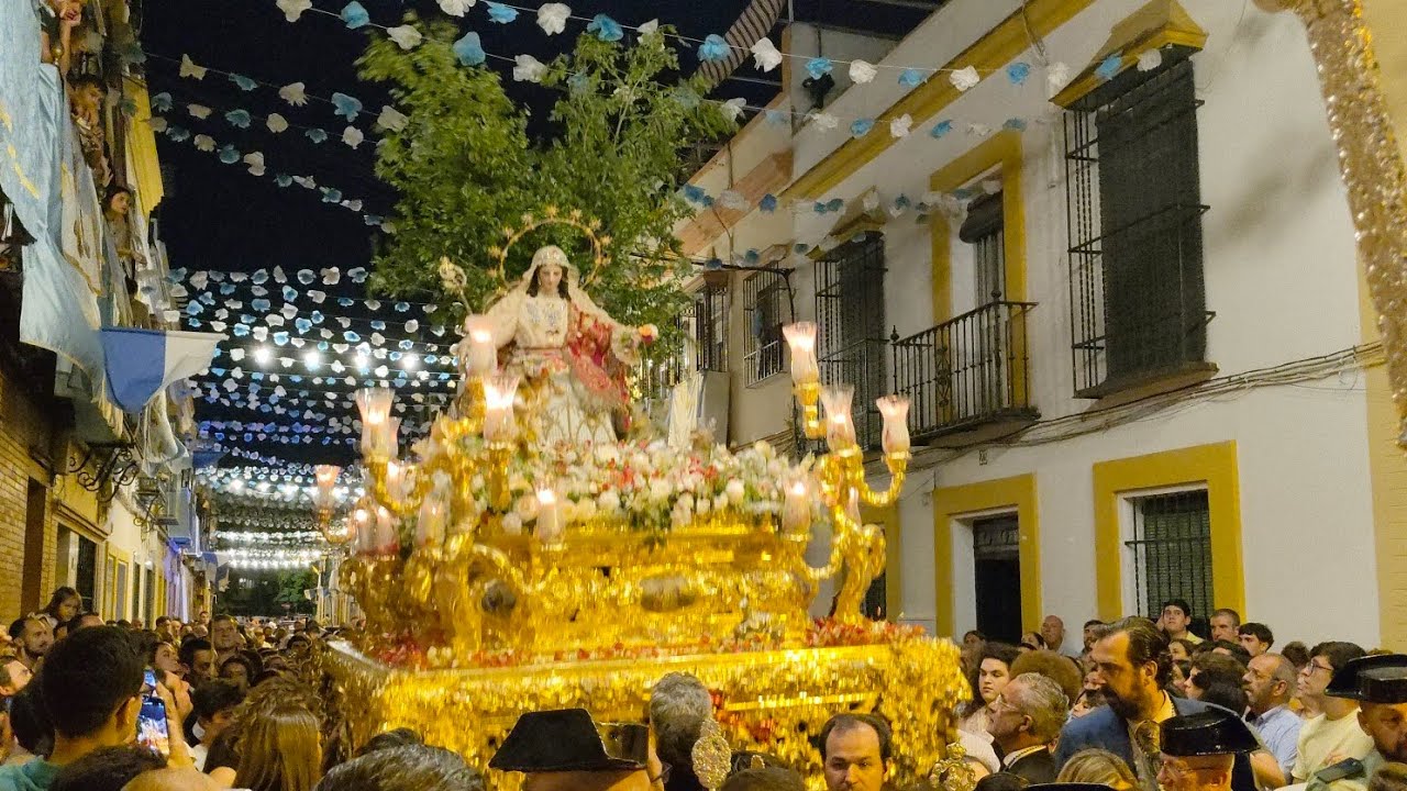 🔴🎥Pastora de Capuchino por calle Antonio Machín y Gran Sevillana Enrique casella 2025}