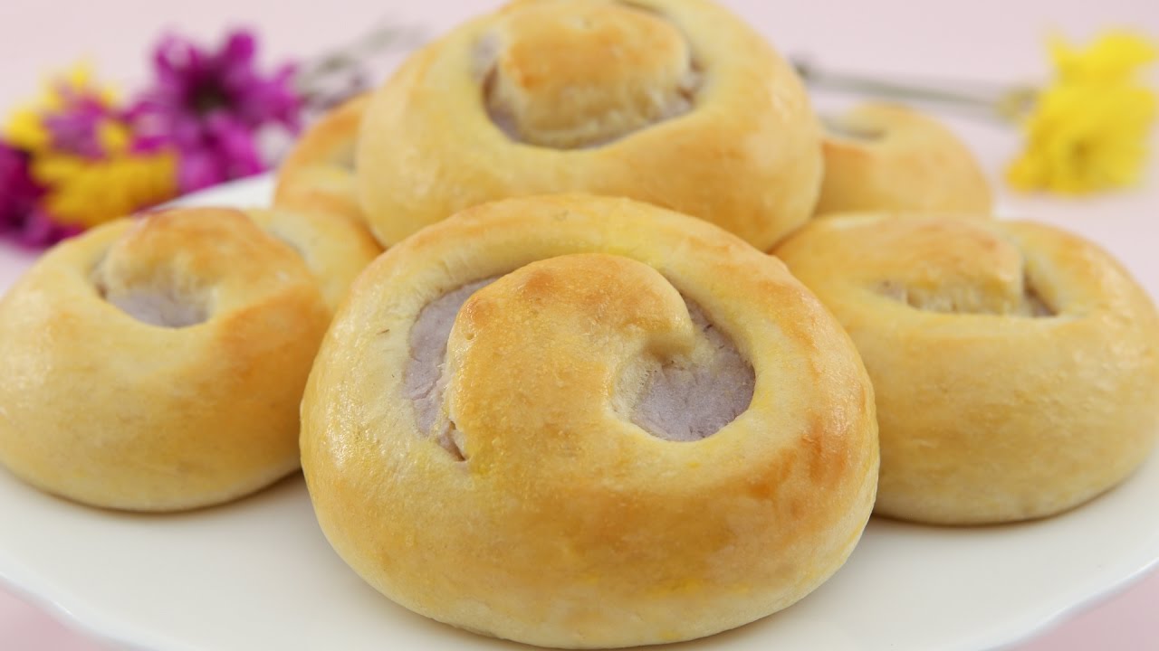 Булочки с таро (сладкий хлеб с картофелем и моном)
