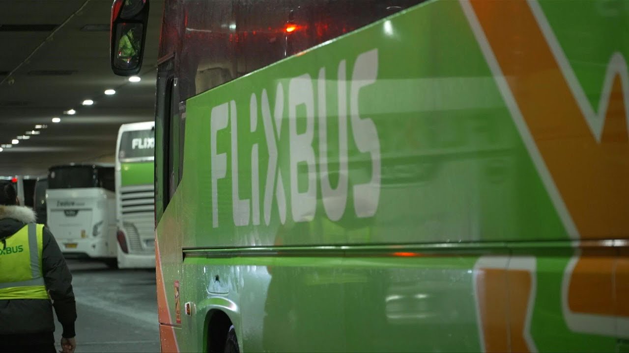 Grève à la SNCF: forte hausse des demandes pour les compagnies de bus | AFP