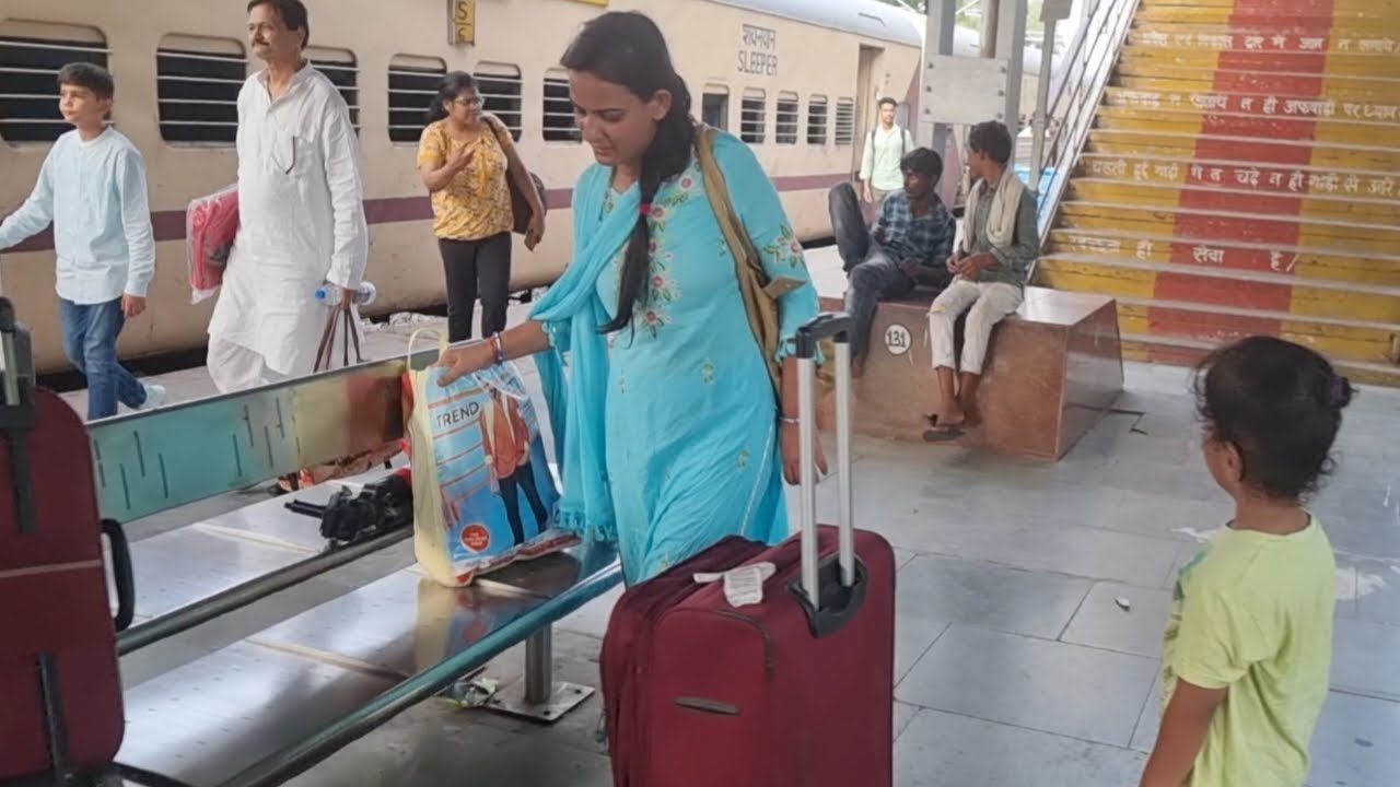 2 Din Ka Safar Pura Karke pahuch Gayi Mayke Mahoba❣️Nandini Ne Ye Kya Kiya Raste Me..