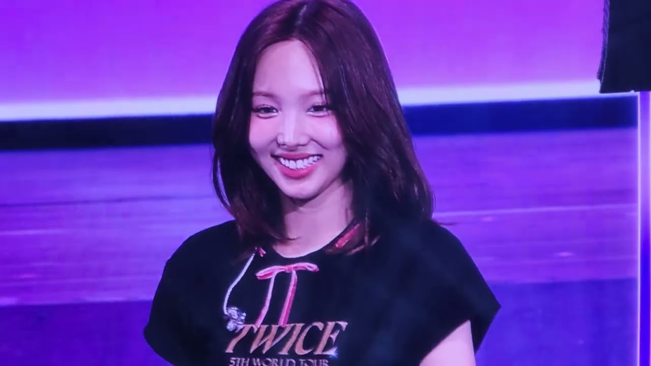231001 TWICE Fan Project + Ending Ment & Encore Stage | READY TO BE in Bulacan