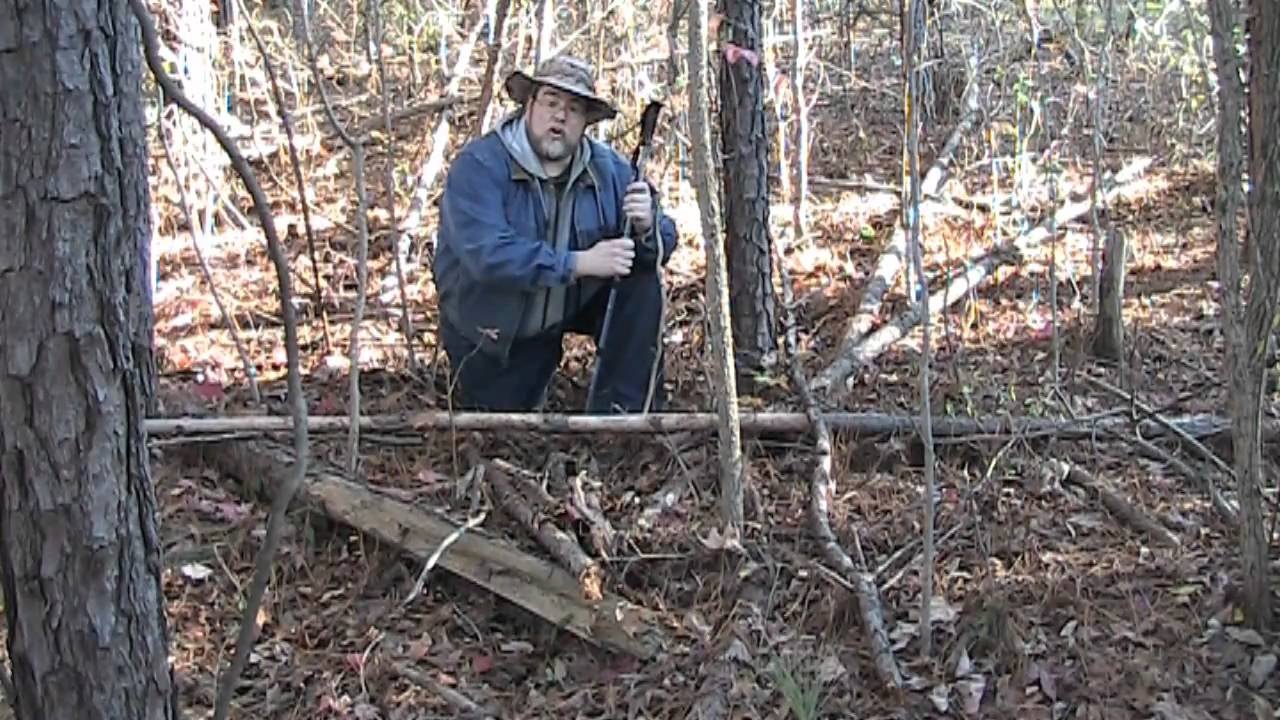 GeoSnippits Geocaching Videos-GeoBasics-Finding a Geocache in the Woods