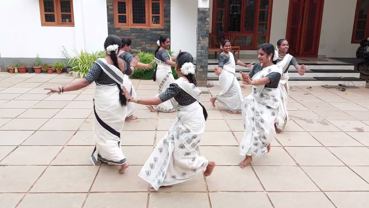 Raghupathi ramam,Aalathoorangadile, njanum nte aliyanum,Veeranaattyam by yuvakalasamithi