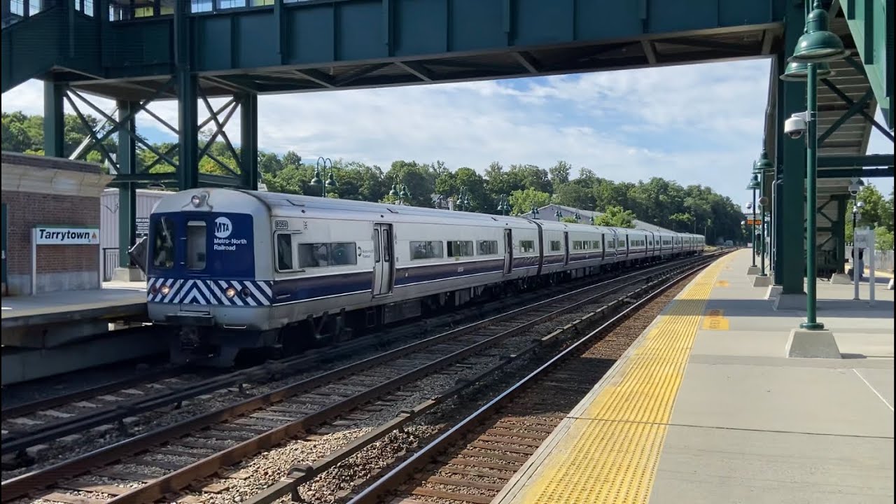 MTA MNRR / Amtrak: Hudson Line and Empire Line AM Rush Hour Trains @ Tarrytown (M3A, M7A, P32)