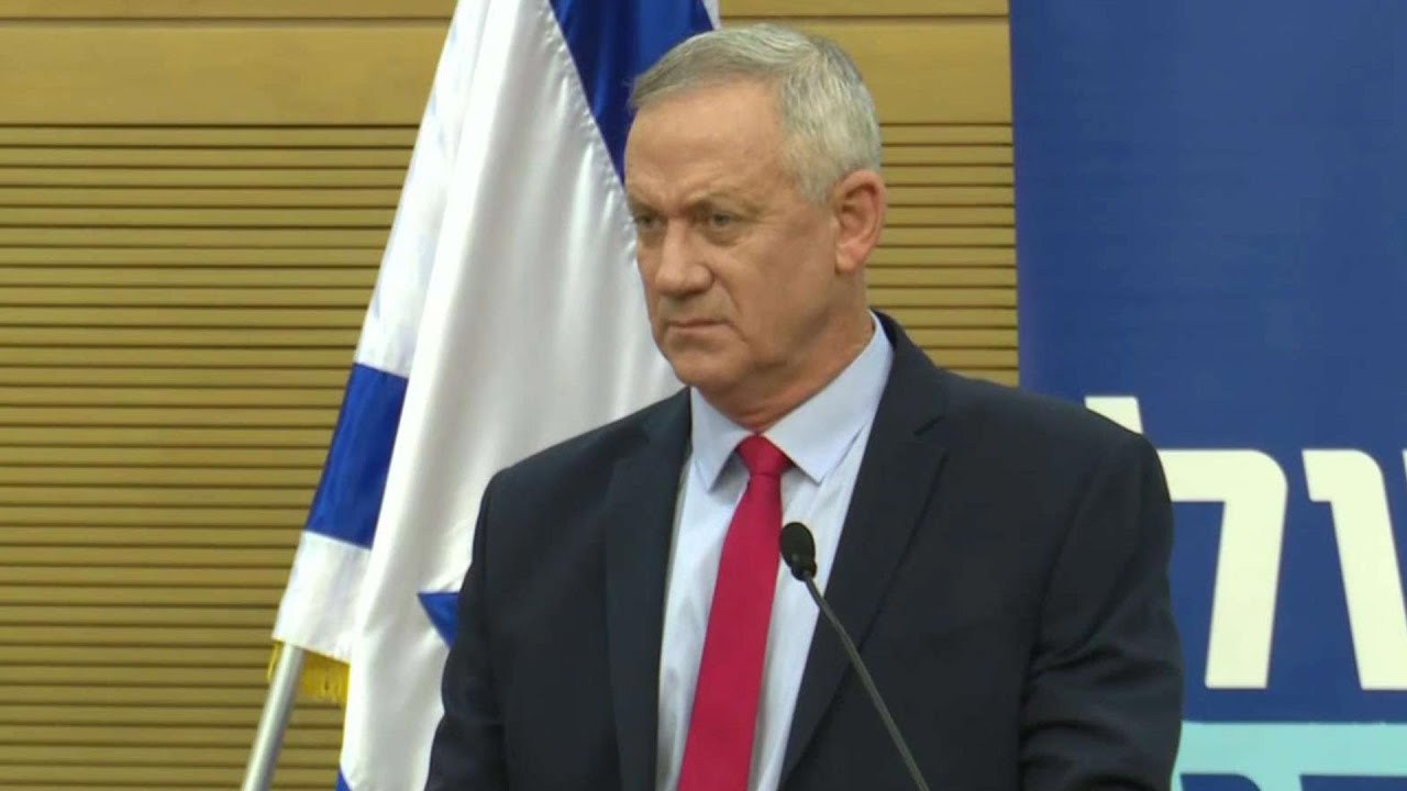 חקירות, הכפשות ומפלגה שנקרעה - מה ריסק את כחול לבן?