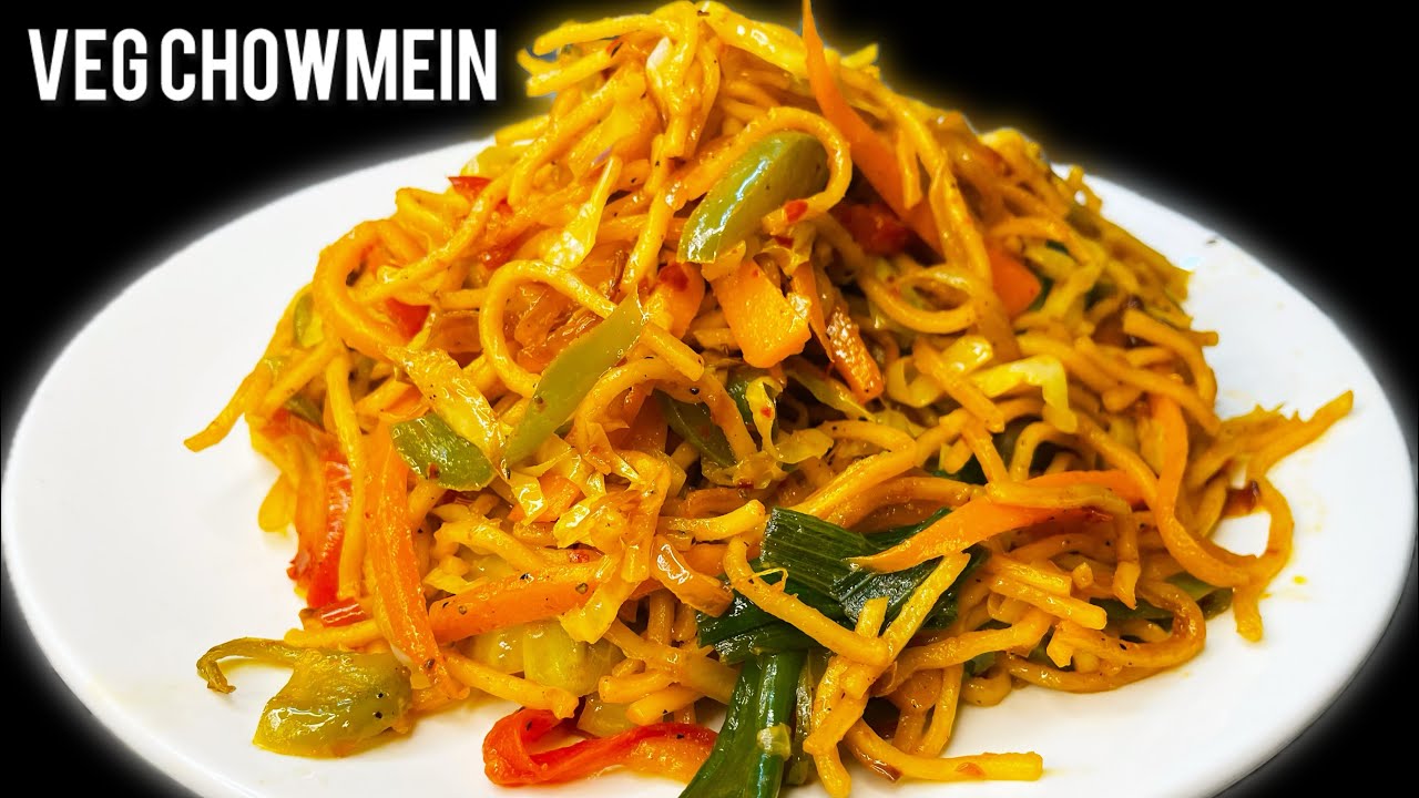 Street style local Chowmein | How to make chowmein | Noodles | Aama’s dine