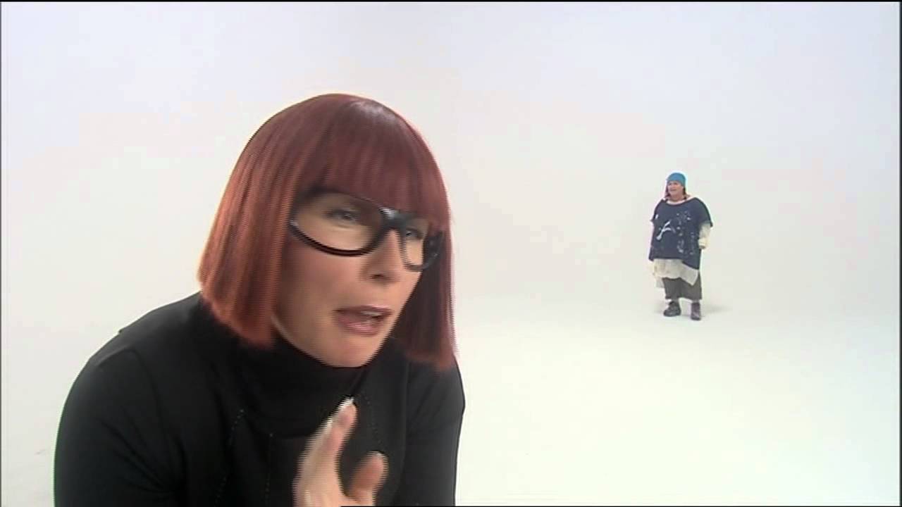 French And Saunders Live tour (2000) - Art Critic Sketch