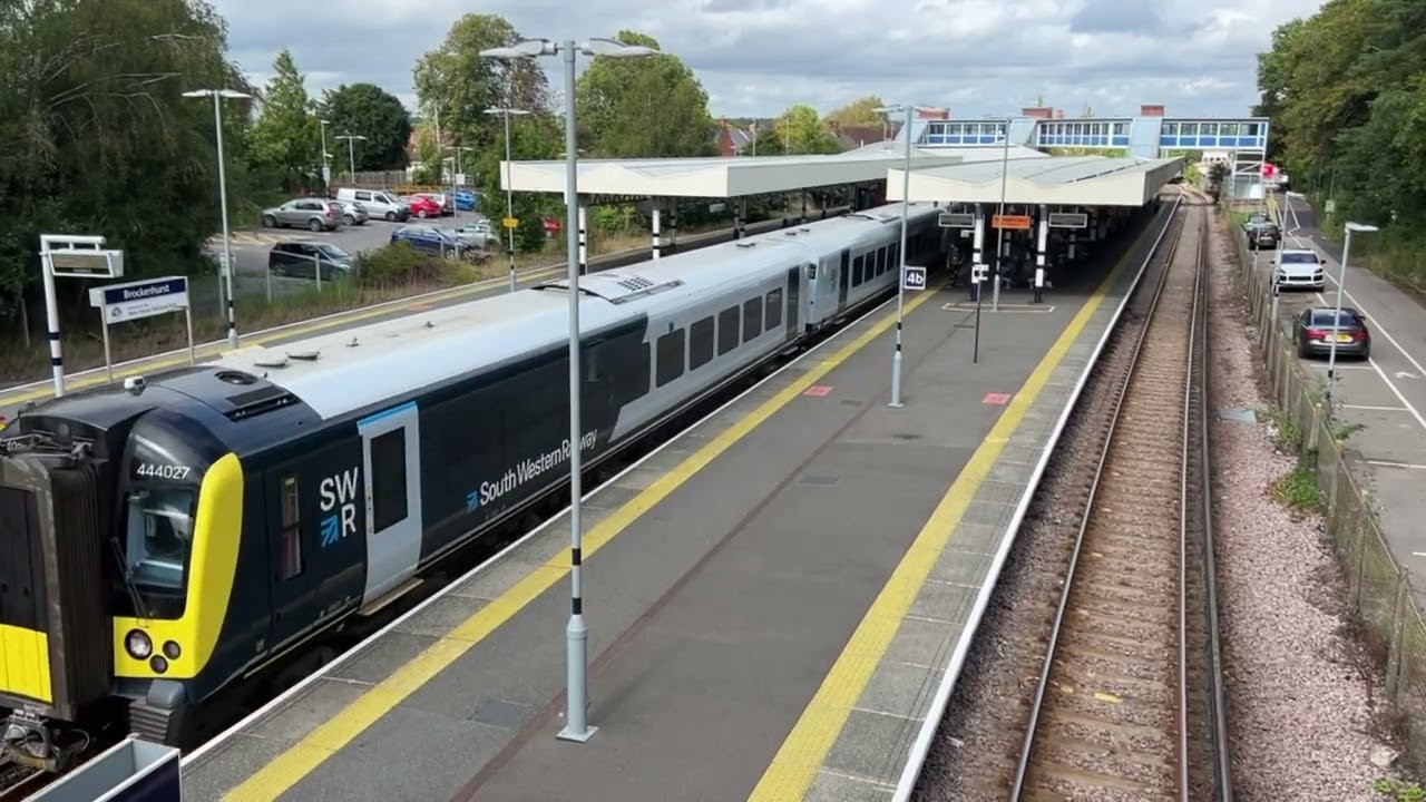 Trains at Brockenhurst, SWML, 21 August 2023
