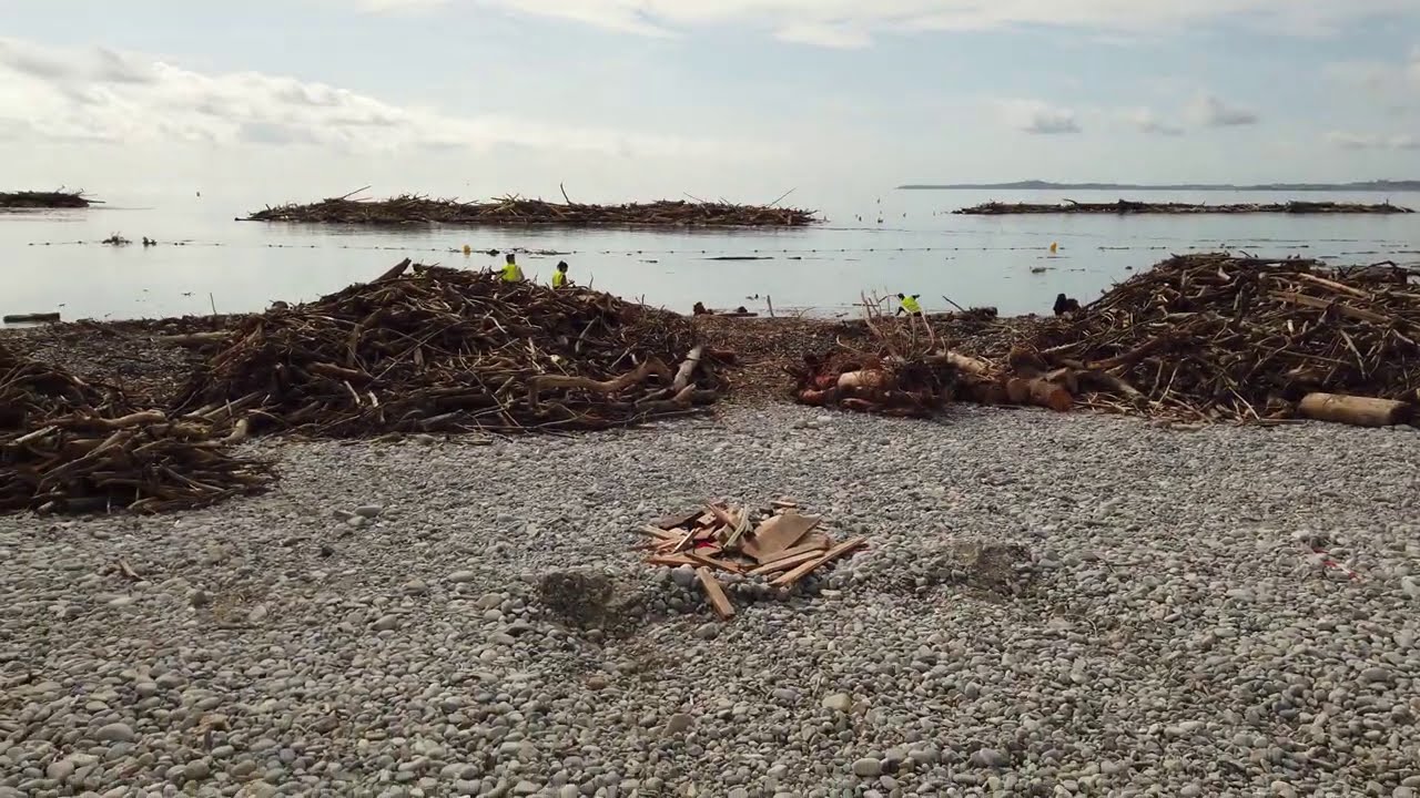 Bord de mer entre Cagnes sur mer et St Laurent du var. 4k 2160P. Uhd .