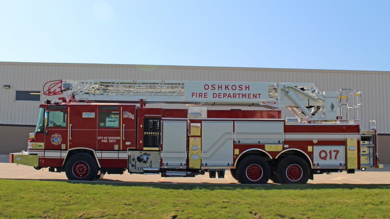 Oshkosh, Quantum 105’ Heavy Duty Ladder with PUC™ pump
