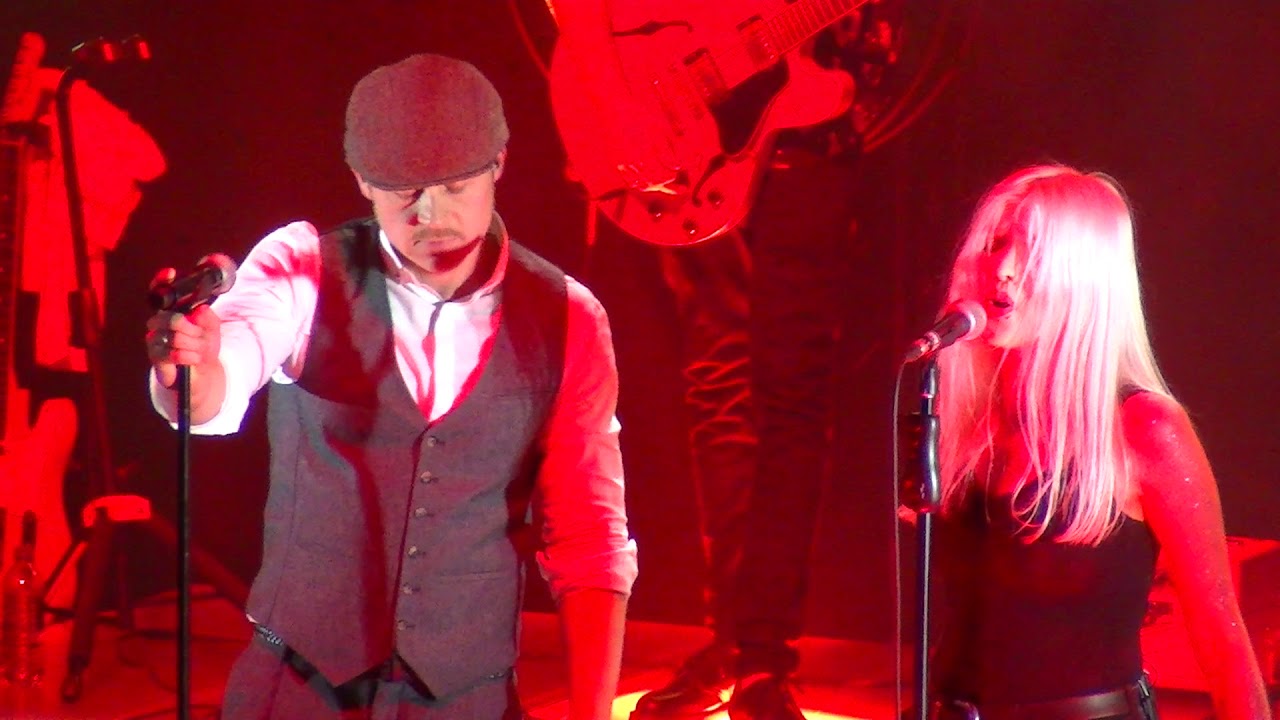 Daria Zawiałow i Piotr Rogucki - Niemoc /live/ @ Palladium, Warszawa, 14.12.2017