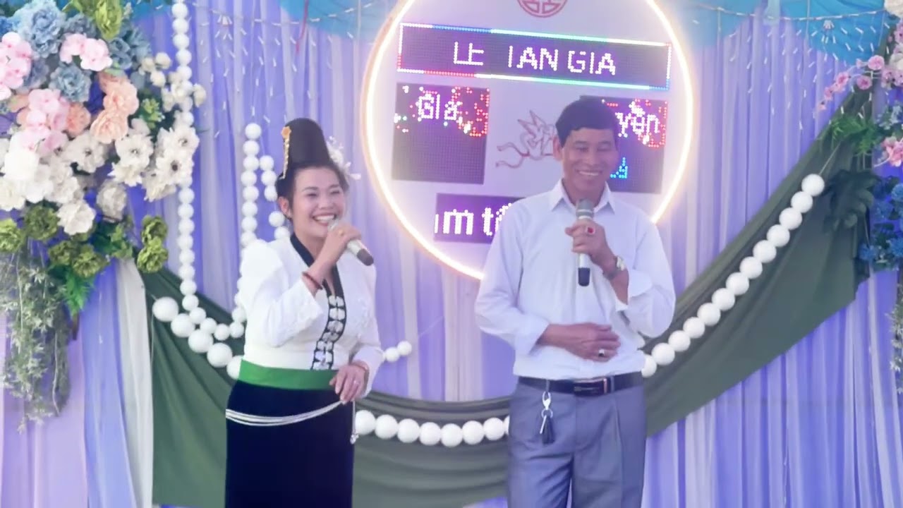 Phượng Hoàng, Lò Diêu Hát Mừng Nhà Mới Quàng Lả Hát Thái