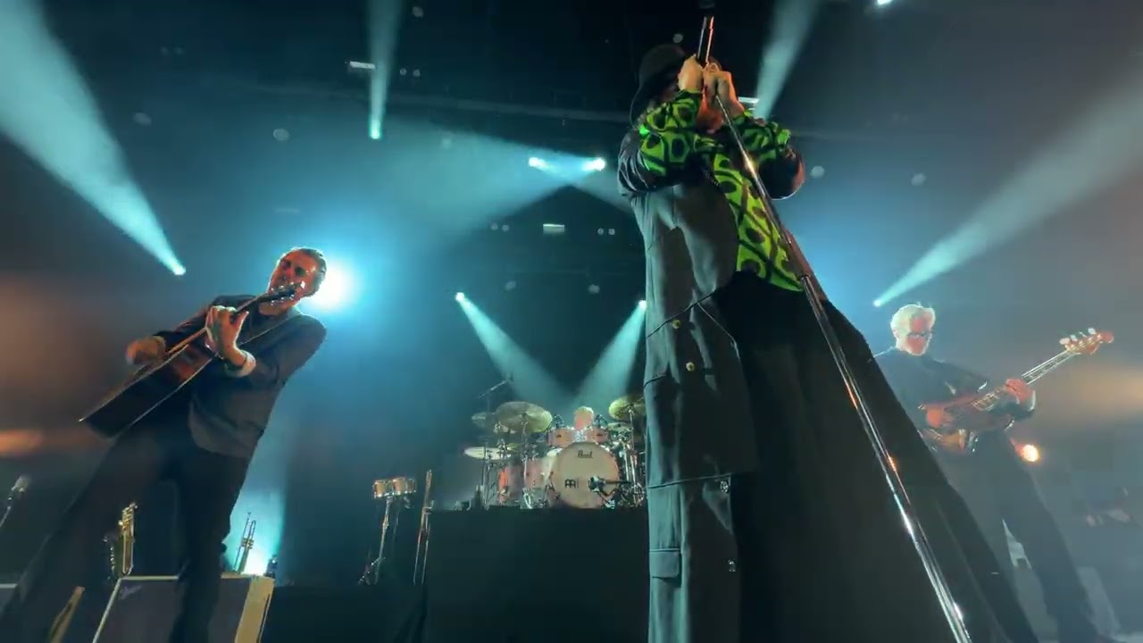 DI-RECT - WON’T FALL (LIVE @ TIVOLI VREDENBURG , UTRECHT)