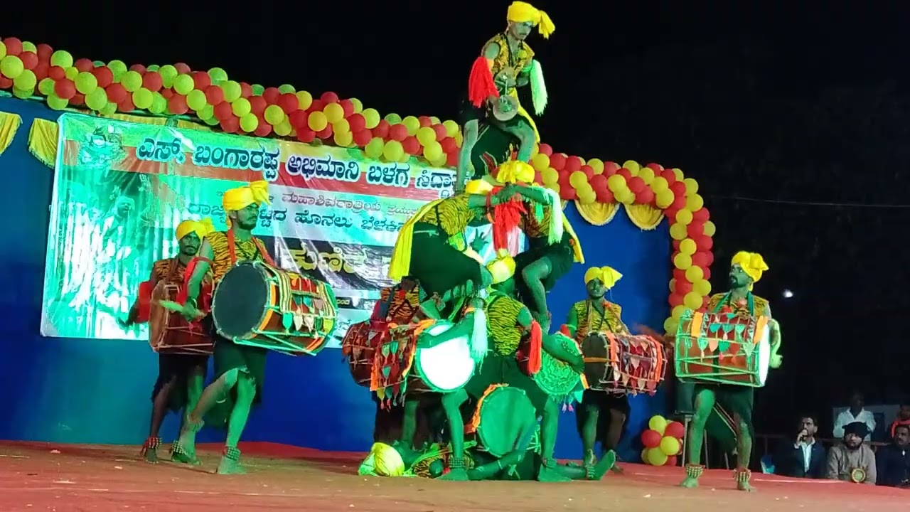 ಡೊಳ್ಳು ನೃತ್ಯ ವಿಶೇಷ...೦೨