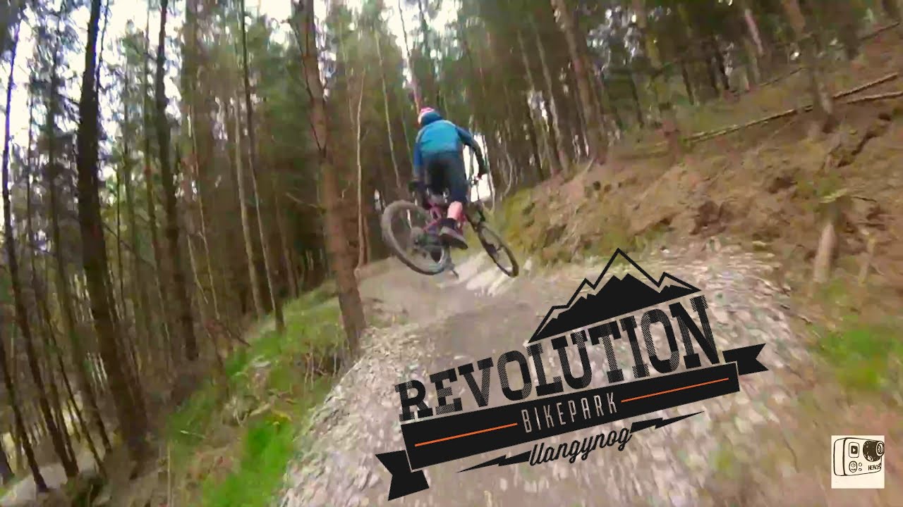 CRASHING AT REVOLUTION BIKEPARK