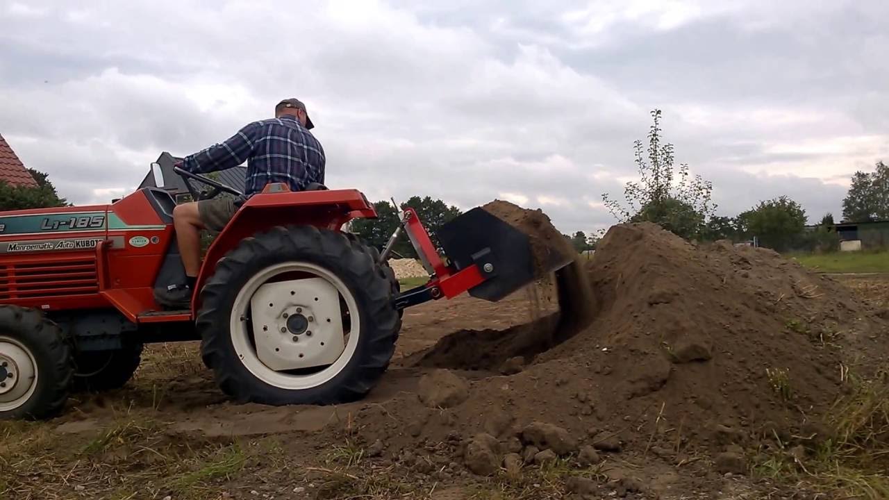 Ładowacz tylny do traktork&oacute;w ogrodniczych Kubota. Heckschaufel -auch f&uuml;r Kleintraktoren geeignet