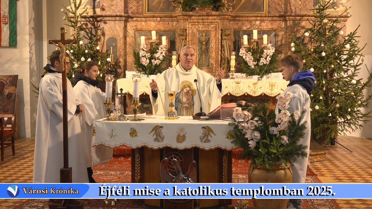 Éjféli mise Ácson a katolikus templomban