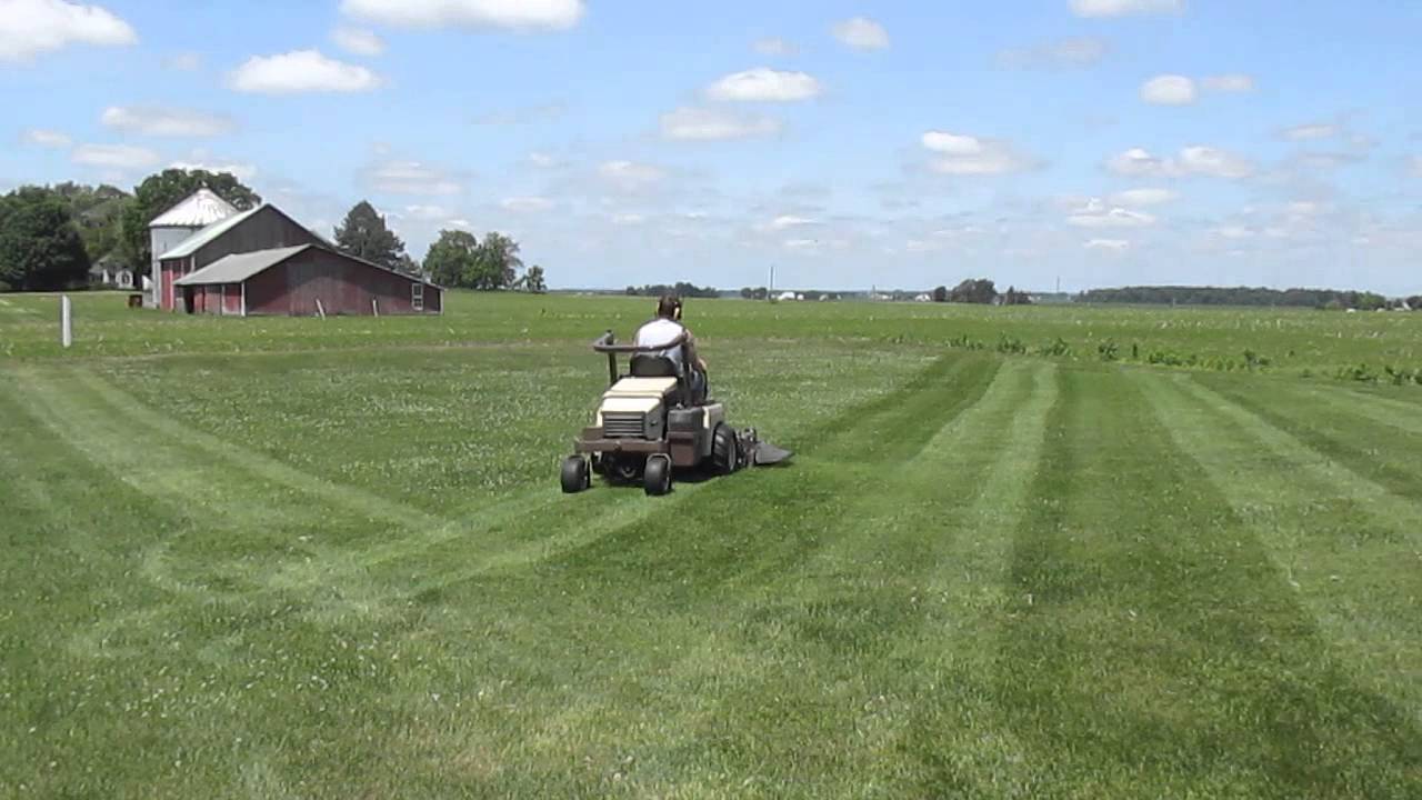 Grass Hopper 725D