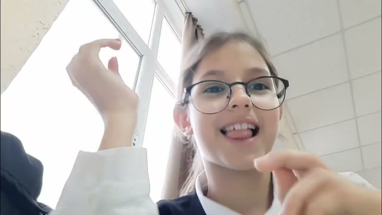 Лиана на уроке казахского языка /Liana at a Kazakh language lesson