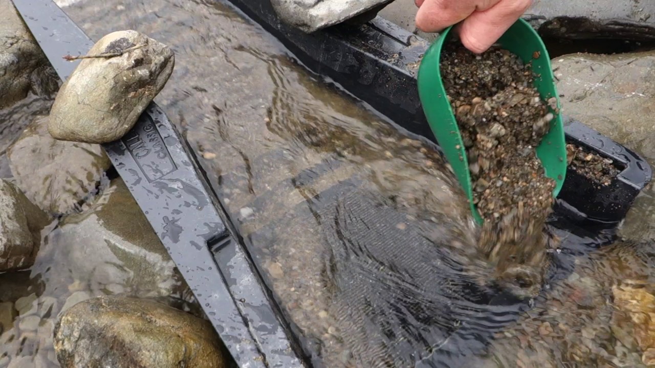 Gold panning in Scotland Leadhills (again)