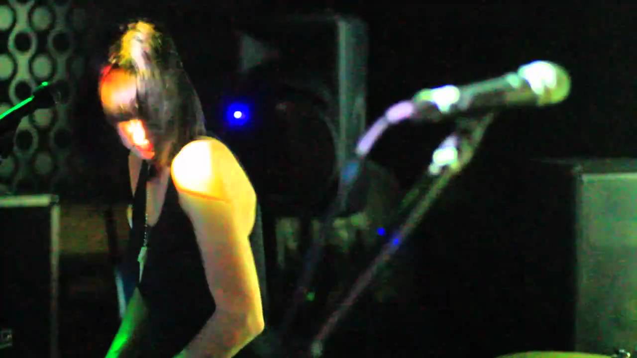 Phantogram - As Far As I Can See - Live at Zanzabar 9/26/10 (Louisville, KY)