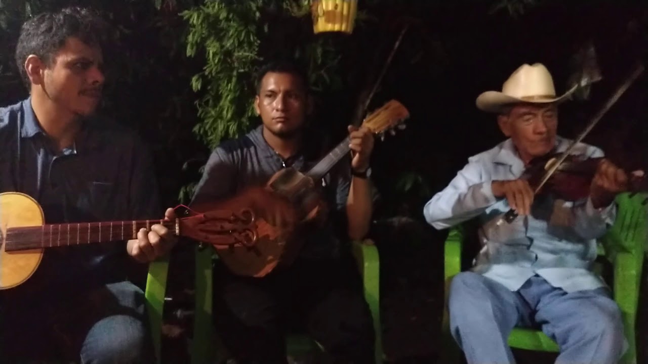 Minuetes para la vírgen de Silahua.