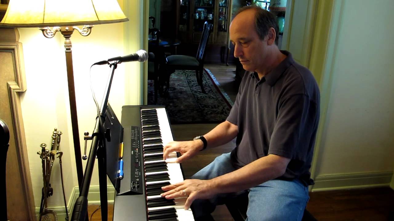 Floyd Domino Plays 