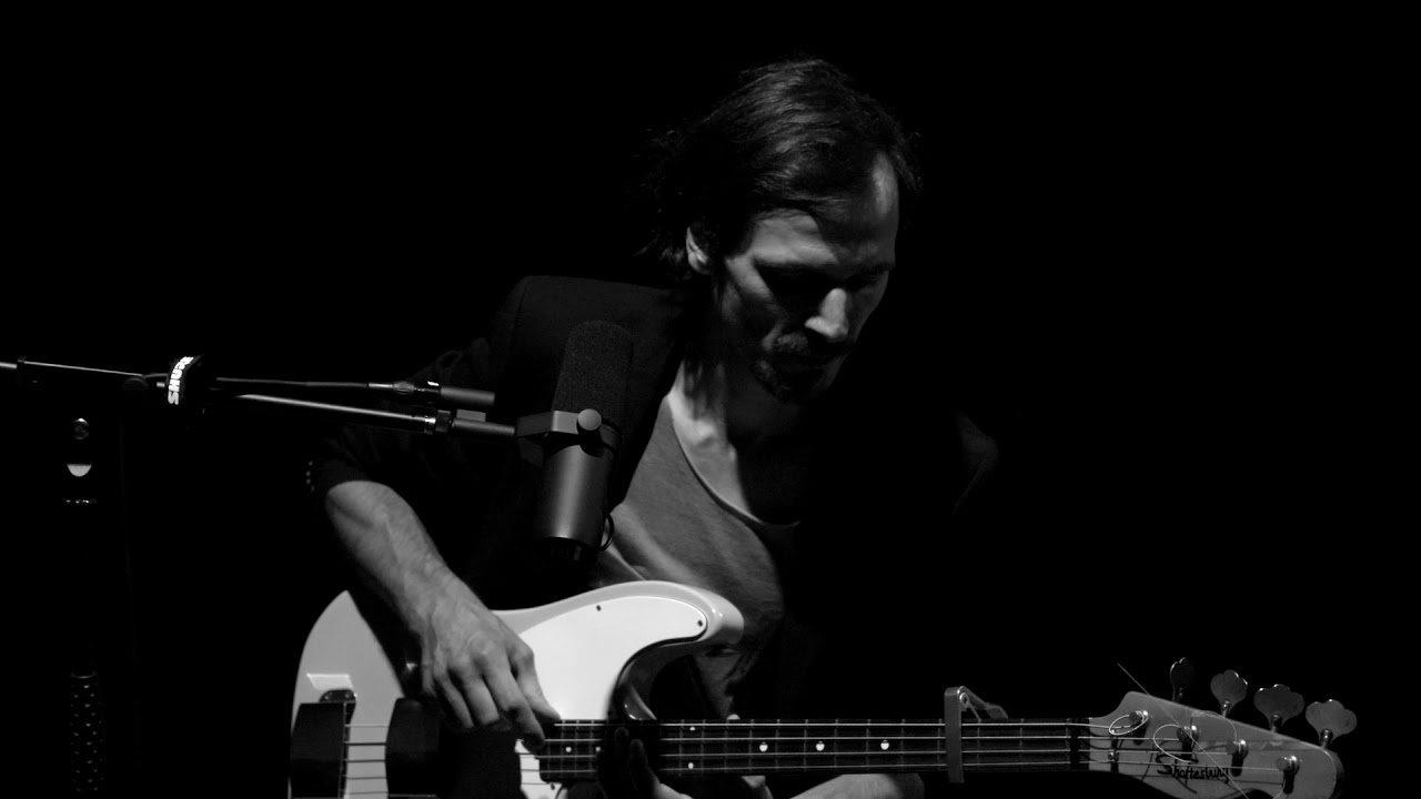 The Qualitons - Echo (Performed by G. Szabó Hunor LIVE @CompactTv Studios)