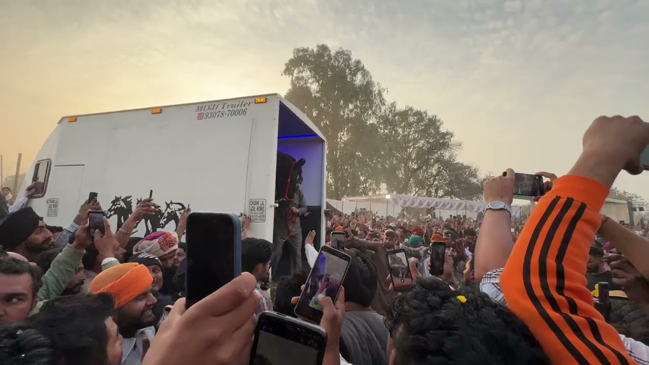 ਪੰਜਾਬ ਸ਼ਿੰਗਾਰ ਲਈ ਲੋਕਾਂ ਦਾ ਇੱਕਠ 😮