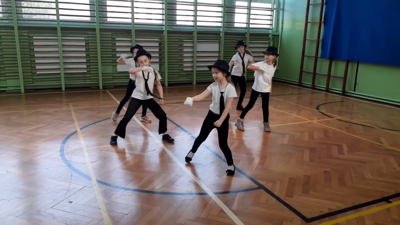Zespół Szkół w Nekli Michael Jackson Dance "Drzwi Otwarte 2023"