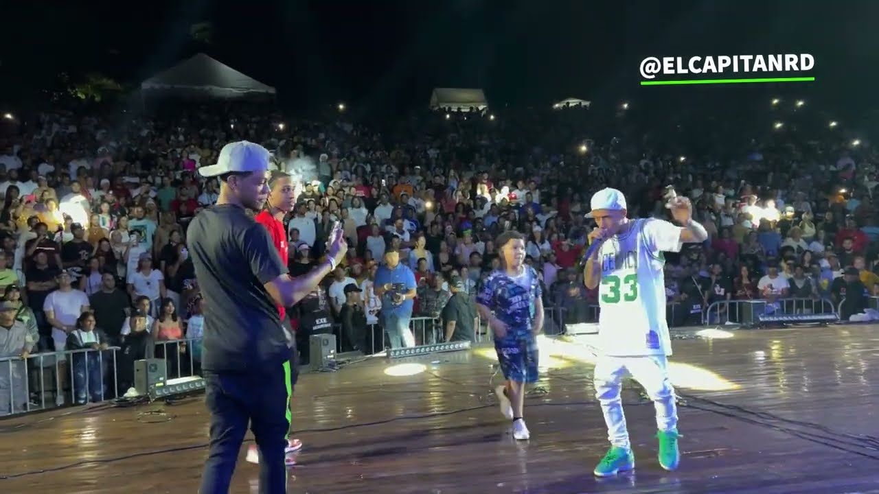 Ángel Dior con todos sus éxitos en concierto de Dj Adoni