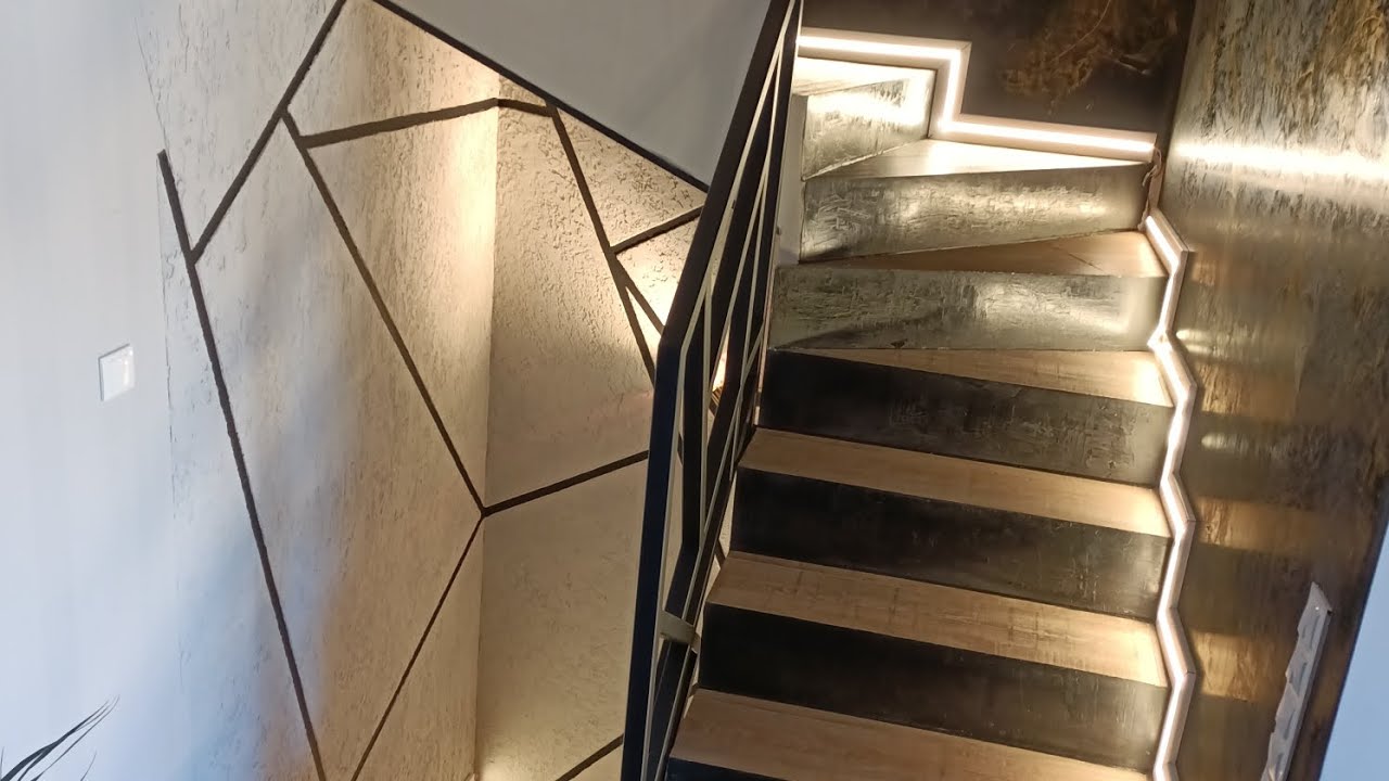 Oświetlenie LED na schodach