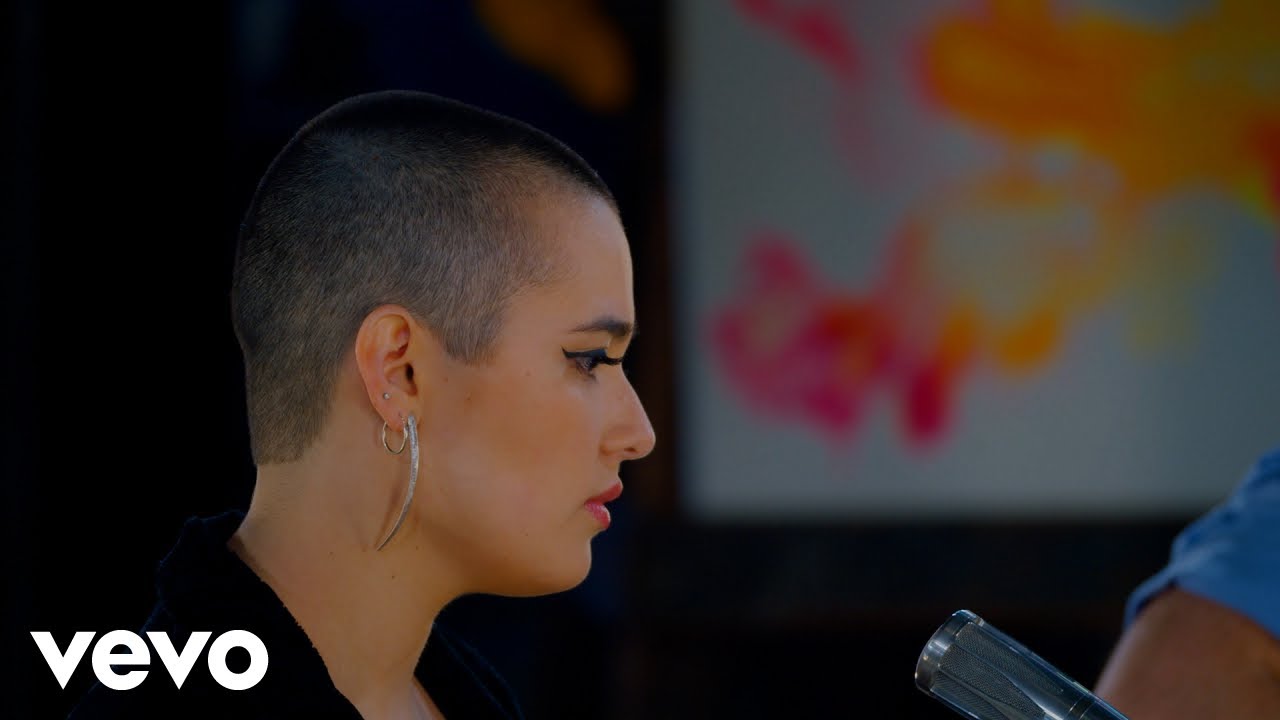 Adriana - Pueblos Tristes (Live)