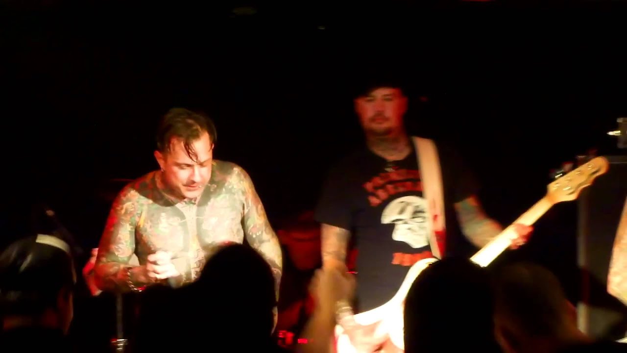 V8 Wankers live in HH 2011 - This One Is For You