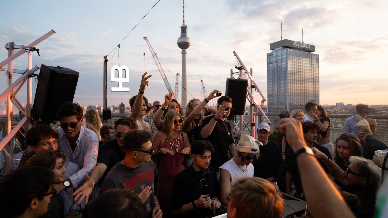 LE YORA (SOMMA, JEWELS, YUMA) SUNSET DJ SET IN BERLIN