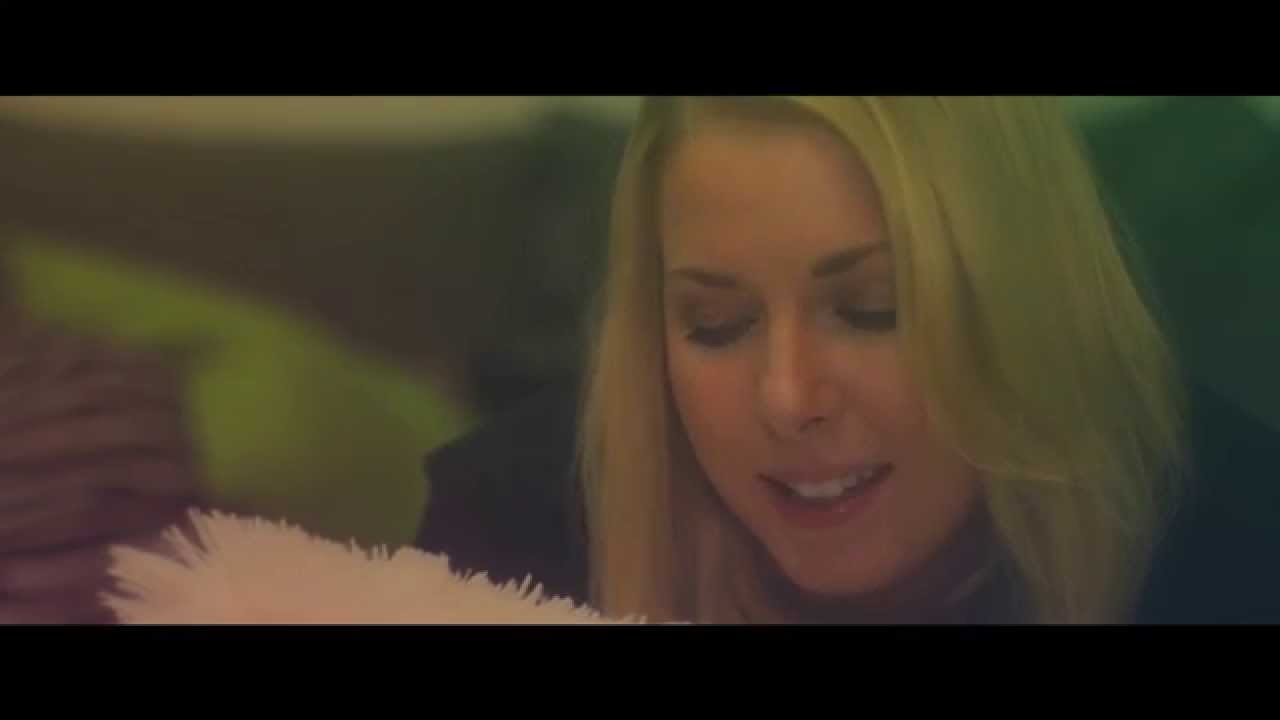 Daniela Lorenz - Die Sehnsucht brennt (Offizielles Musikvideo)