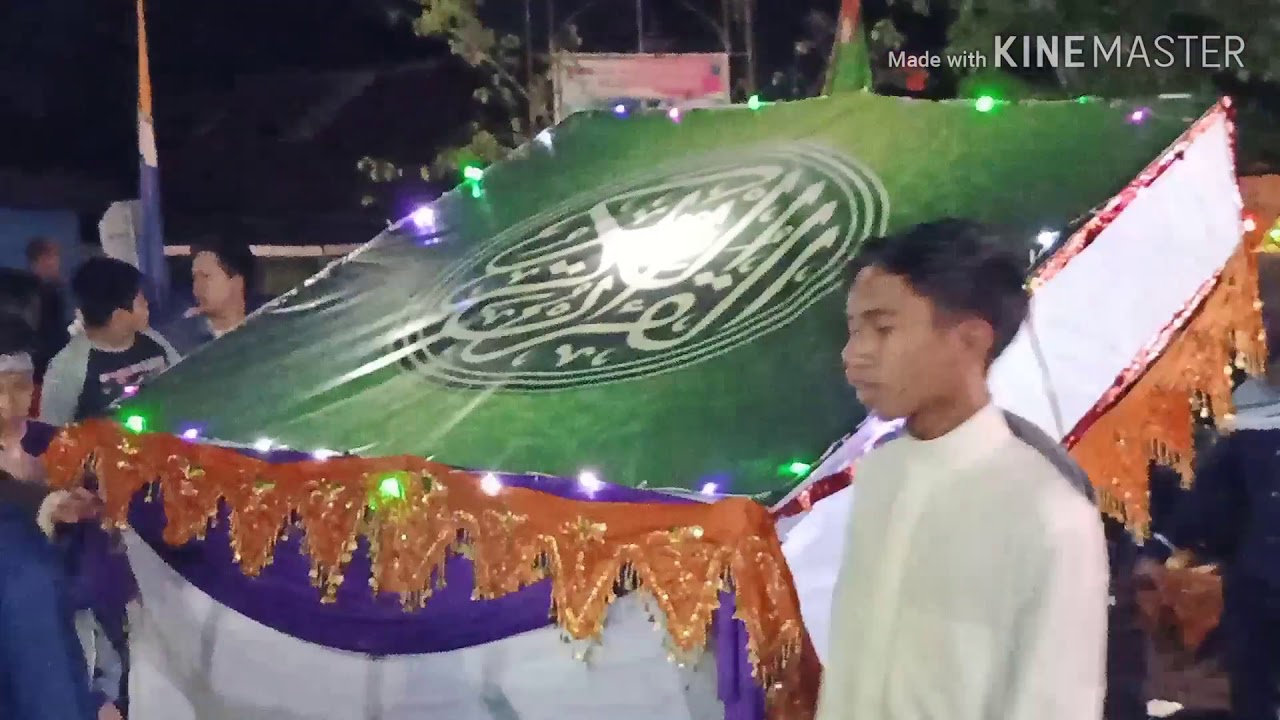 Tradisi Arak Arakan Tanglong di Amuntai 2019