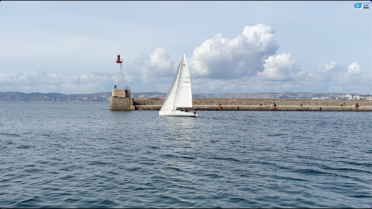 MARSEILLE  🇲🇫    | Le Vieux Port et ses Voiliers  |  Marseille Bretagne Télé